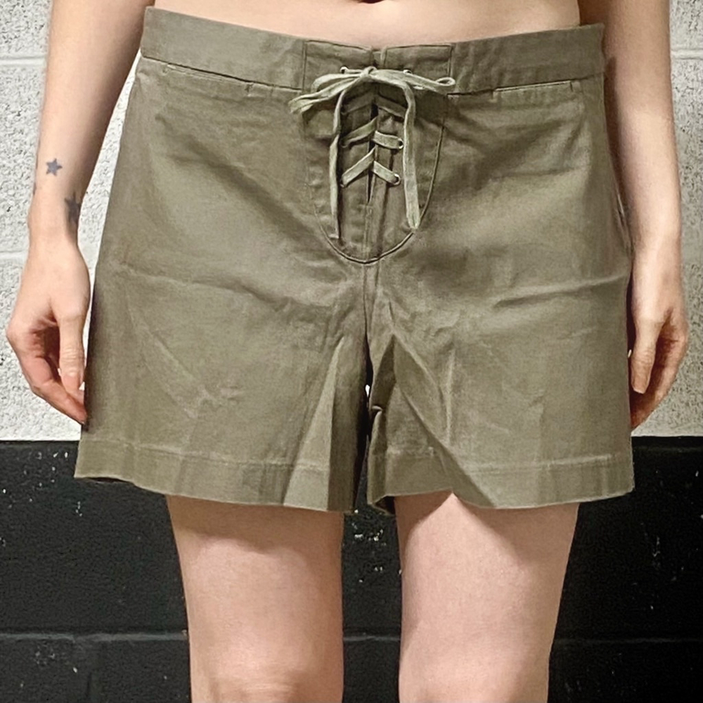Vintage Roots Lace Up Front Shorts Size 10